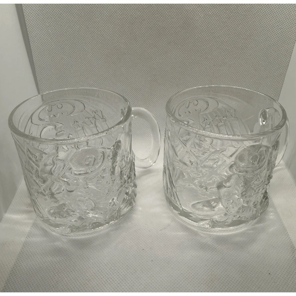 2 McDonald's Batman Forever Original Clear Embossed Glass Mugs Set 1995 Riddler